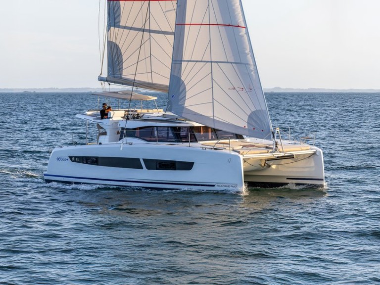 Yacht hire Golfe-Juan cheap Fountaine Pajot FP 41 Quatuor 4