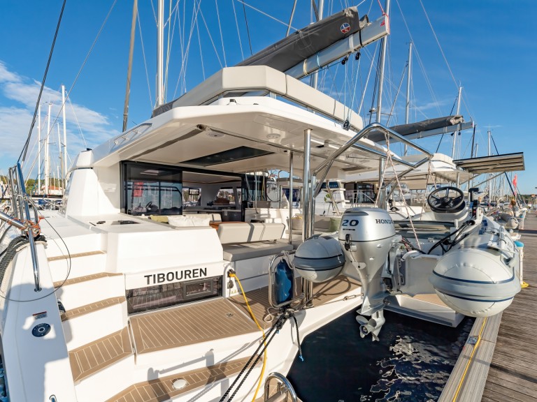 Leopard Catamarans / Robertson & Caine Leopard 45 charter bareboat or skippered in  Toulon