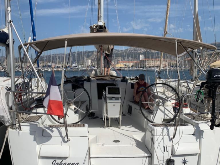 Hire a Jeanneau Sun Odyssey 439 Toulon