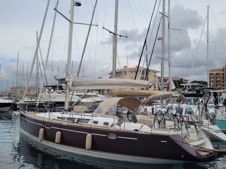 Sailboat hire in Toulon - Jeanneau Sun Odyssey 49