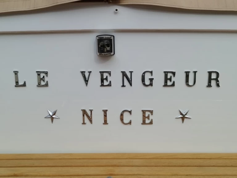 Motorboat to hire Cannes at the best price