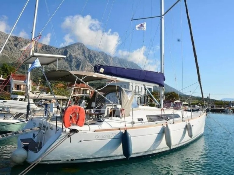 Sailboat to hire Pálairos at the best price