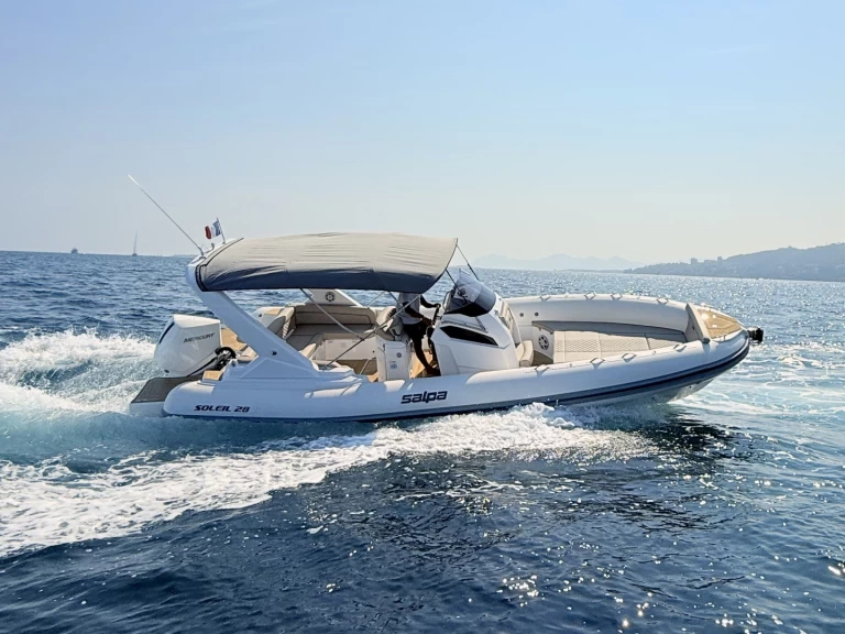 Hire a Salpa Salpa Soleil 28 Juan-les-Pins