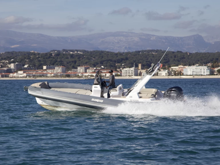 Charter a Salpa Salpa Soleil 26 in Juan-les-Pins on Samboat