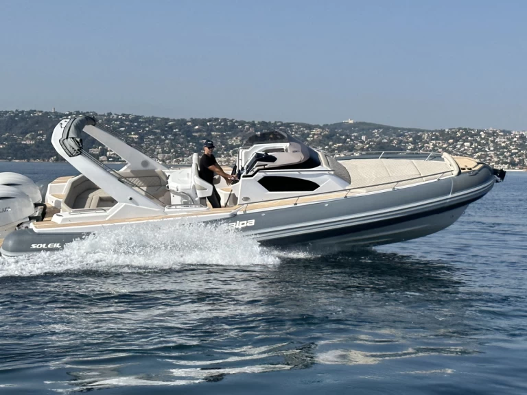 Hire a Salpa salpa 33 Juan-les-Pins