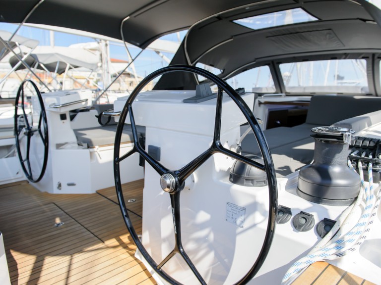 Hire Sailboat with or without skipper Bavaria Lefkáda