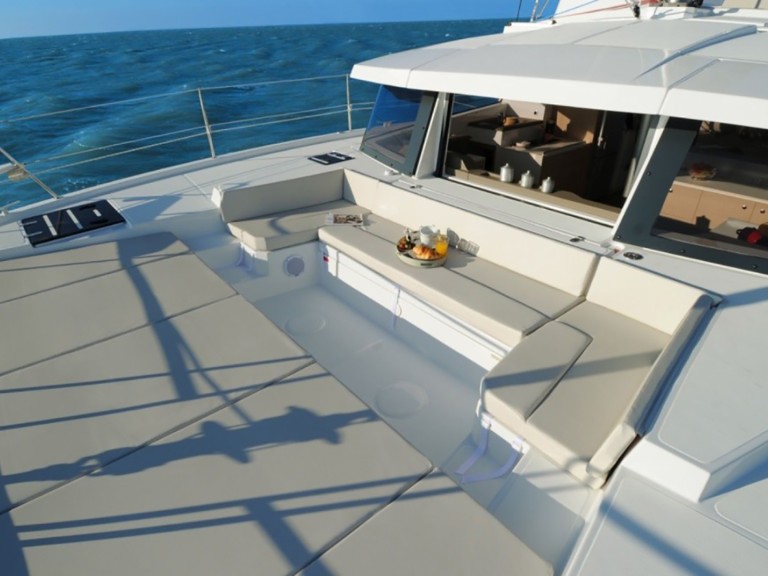 Bali Bali 4.1 (watermaker / inverter) charter bareboat or skippered in  Cannigione