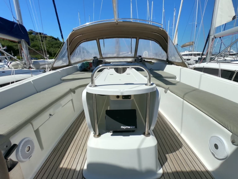 Yacht charter Olbia - Jeanneau JEANNEAU YACHT 53 on SamBoat