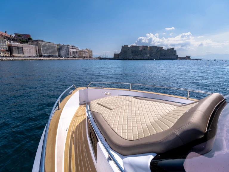 Motorboat hire in Juan-les-Pins - Salpa Avantgarde 35