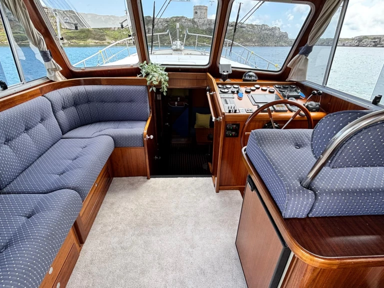 Hire Motorboat with or without skipper Menorquin-Yachts Club Nàutic Ca'n Picafort