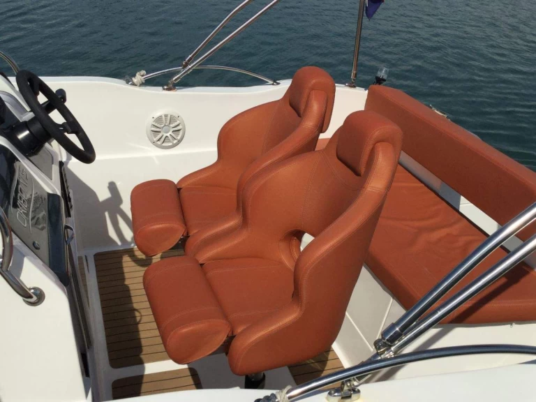 Charter a Okiboats Barracuda 545 Open in Medulin on Samboat