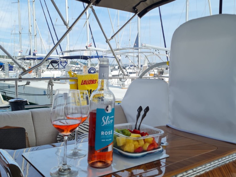 Hire Sailboat Elan with a boat licence