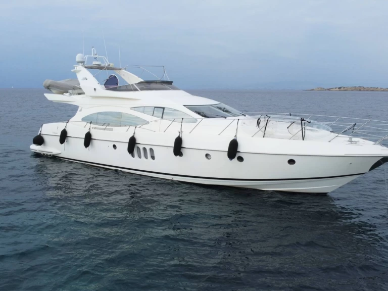 Motorboat hire in Piraeus Port - Azimut Azimut 68