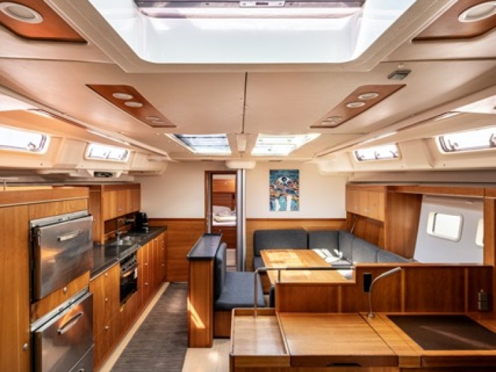 Yacht hire Piraeus cheap Hanse 575