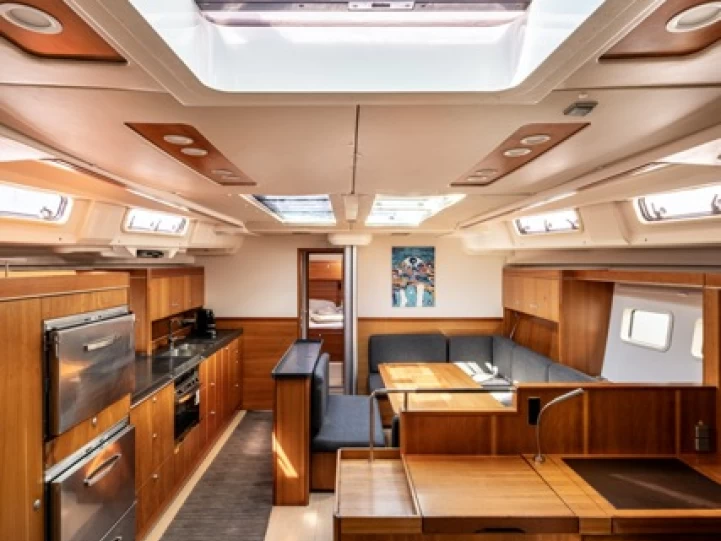 Yacht hire Piraeus cheap Hanse 575