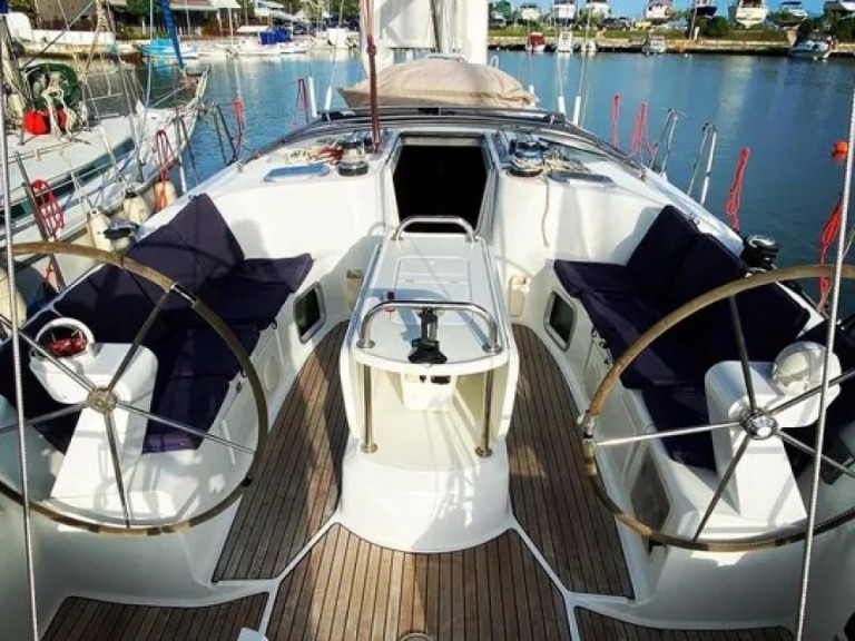 Hire a Jeanneau Sun Odyssey 45 Níkiti
