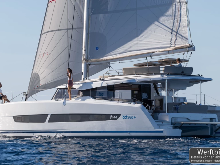 Hire a Fountaine Pajot Fountaine Pajot FP 44 Maestro - 3 cab. Palma de Mallorca