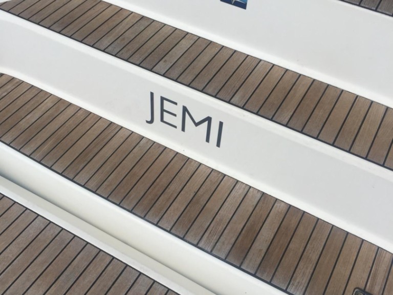 Yacht charter Rhodes (City) - Bavaria Cruiser 50 on SamBoat