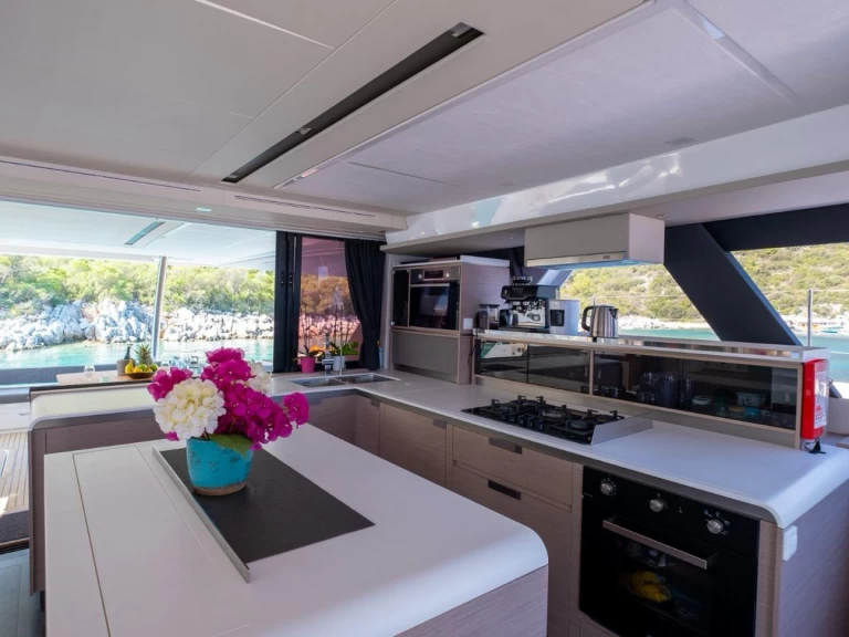 Hire Catamaran with or without skipper Fountaine Pajot Fethiye