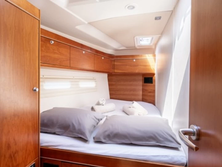 Yacht charter Piraeus - Hanse Hanse 575 on SamBoat