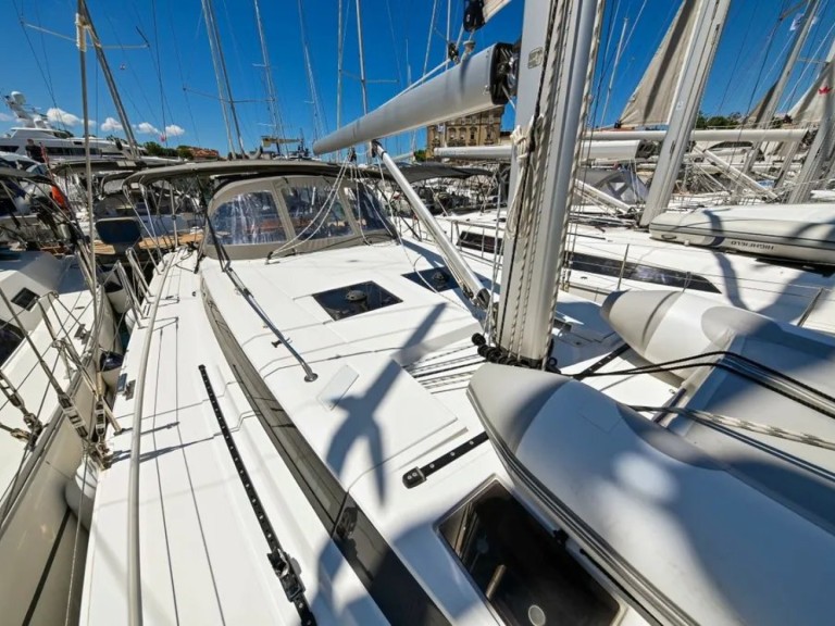 Yacht charter Pula - Bavaria Bavaria C45 on SamBoat