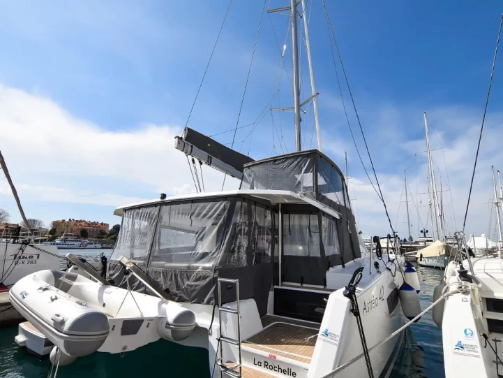 Yacht charter Ðuraševići - Fountaine Pajot Astrea 42 on SamBoat