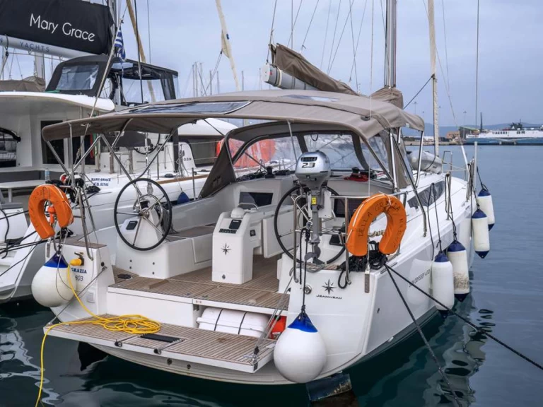 Jeanneau Sun Odyssey 410 charter bareboat or skippered in  Lávrio