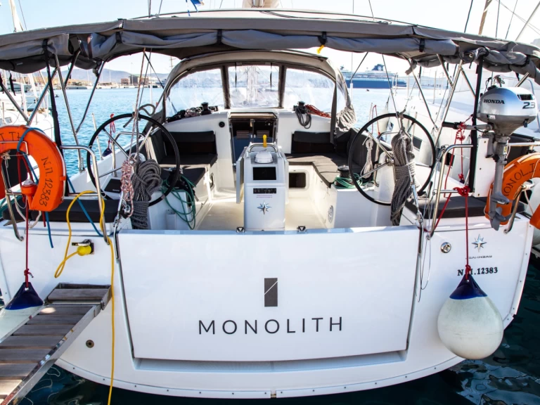 Yacht hire Nydri cheap Sun Odyssey 440