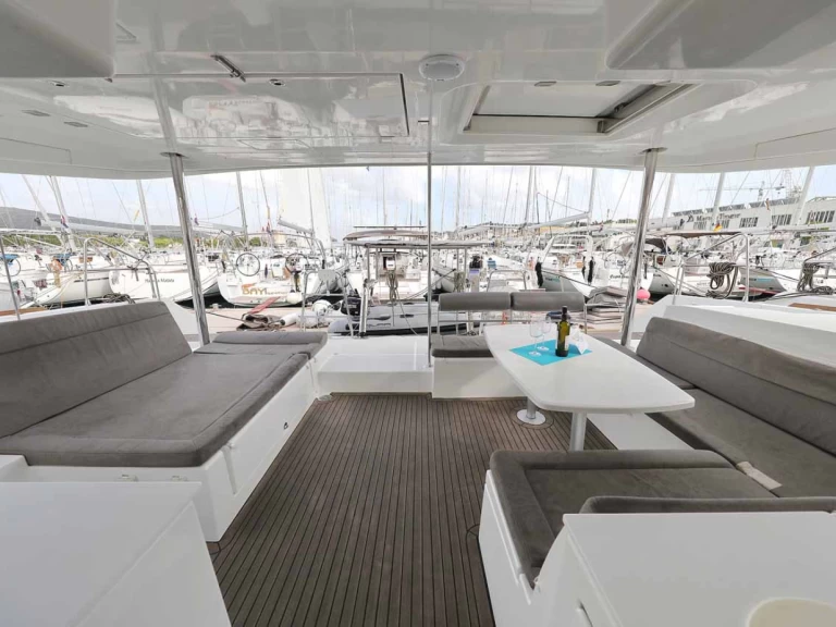 Catamaran to hire Murter-Kornati at the best price