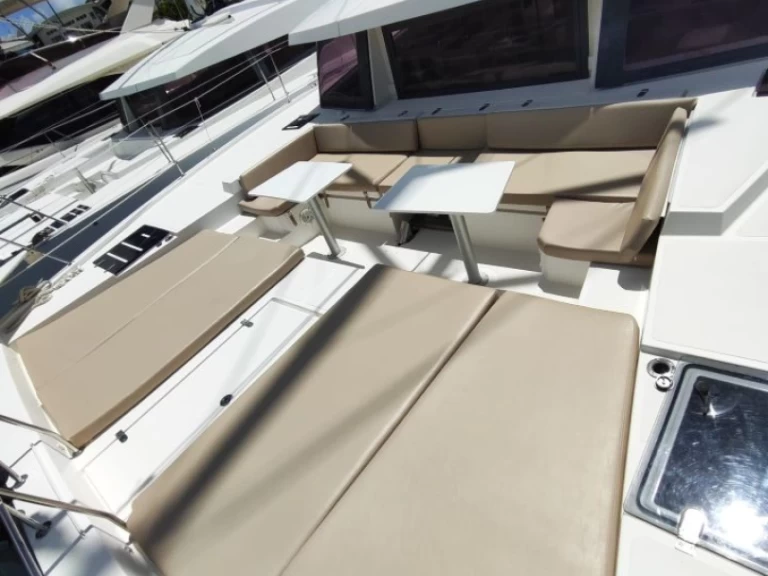 Yacht charter Le Marin - Bali Bali 4.3 on SamBoat