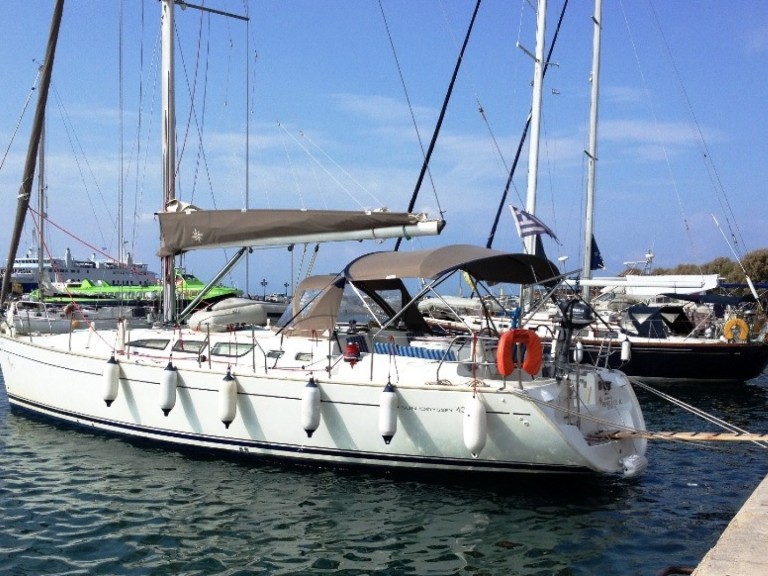 Yacht charter Alimos - Jeanneau Sun Odyssey 43 on SamBoat