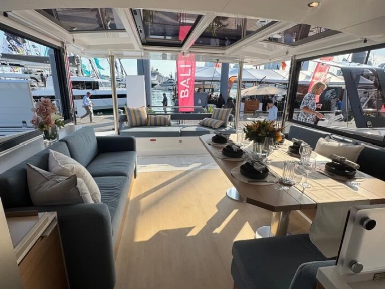 Catamaran hire in Marsh Harbour - Bali Bali 4.6