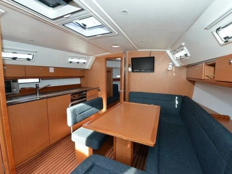 Hire a Bavaria Cruiser 40 Primošten