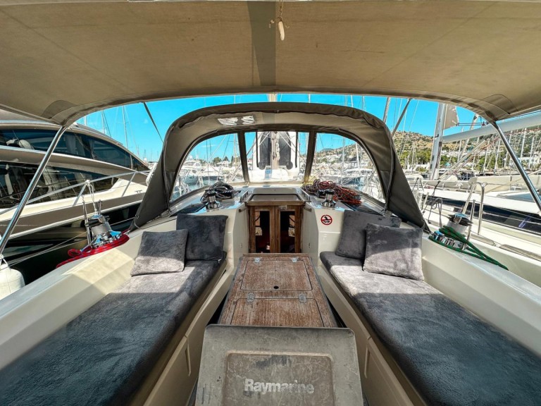 Hire a Bavaria Cruiser 40 Bodrum