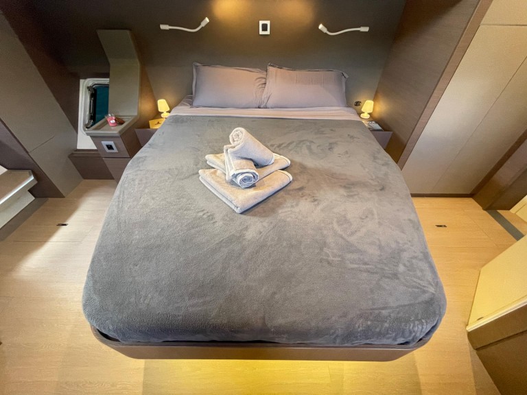 Hire Catamaran Bali with a boat licence