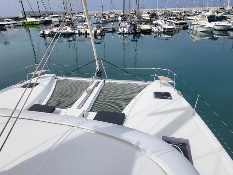 Yacht hire Rio Marina cheap Lagoon 46