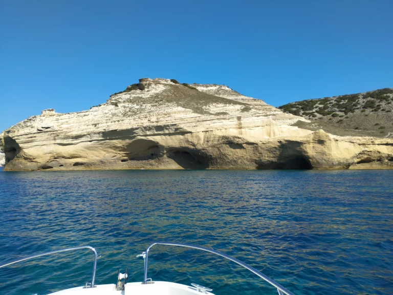 Hire a Jeanneau Cap Camarat 6.5 CC Serie 3 Porto-Vecchio