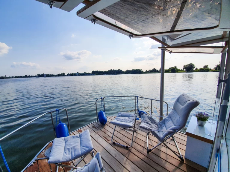 Hire a Rollyboot Max Lübz