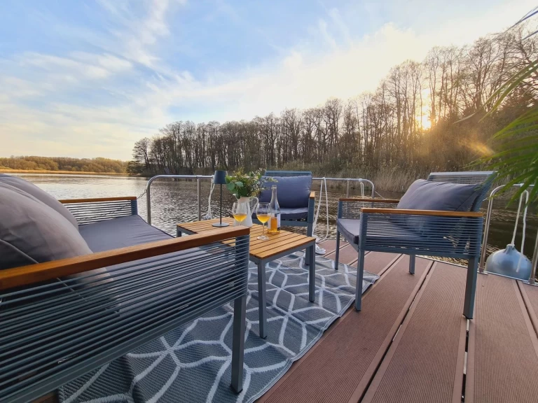 Yacht hire Lübz cheap Max