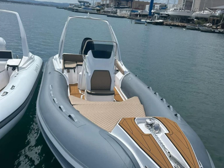 Yacht hire Olbia cheap 7.50