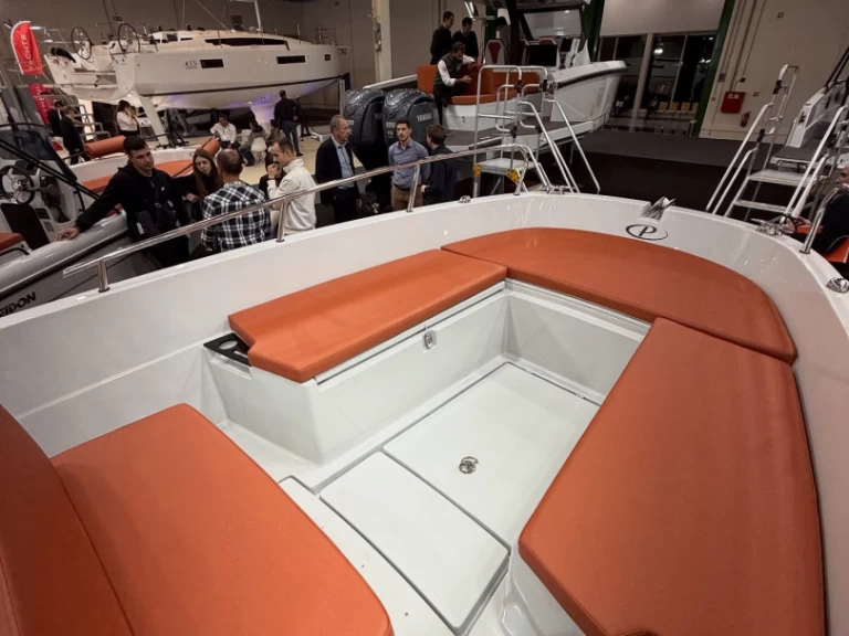 Yacht charter Trogir - Poseidon Blu Water 210 on SamBoat