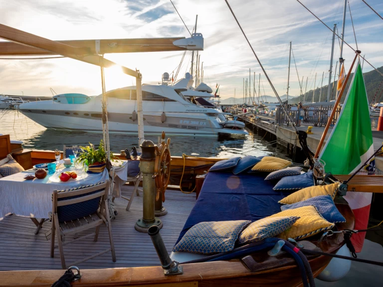 Hire Motorboat with or without skipper SIMEONI Chiavari