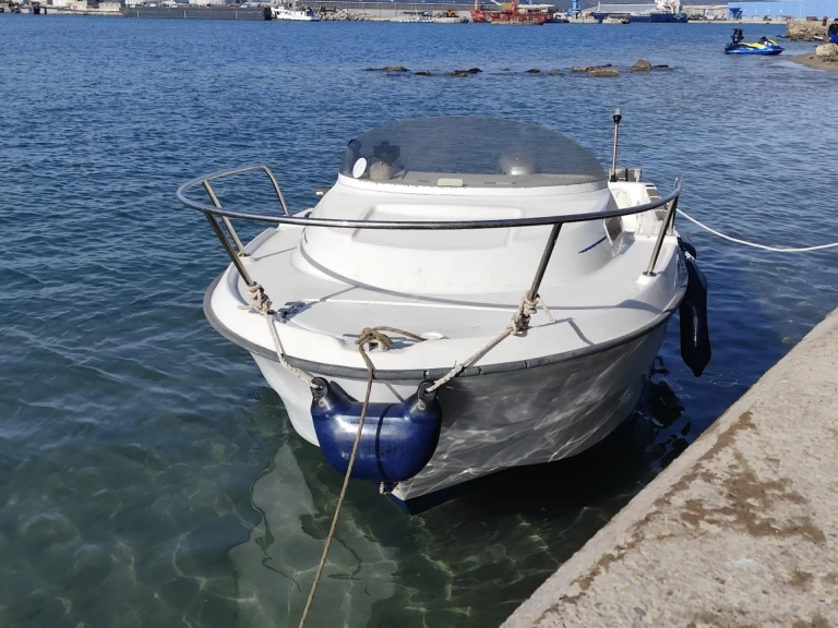 Yacht hire France cheap Antares 450