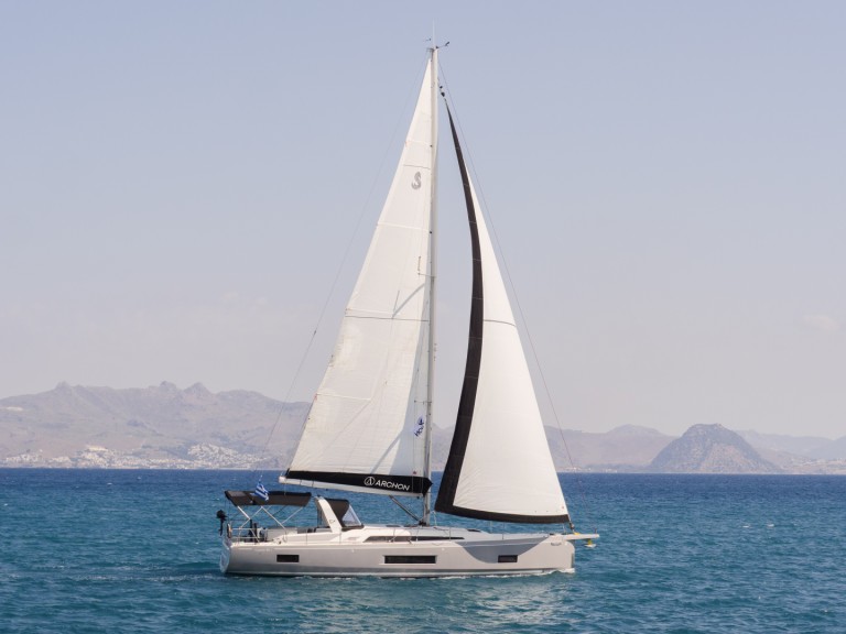 Yacht hire Kos cheap Oceanis 46.1