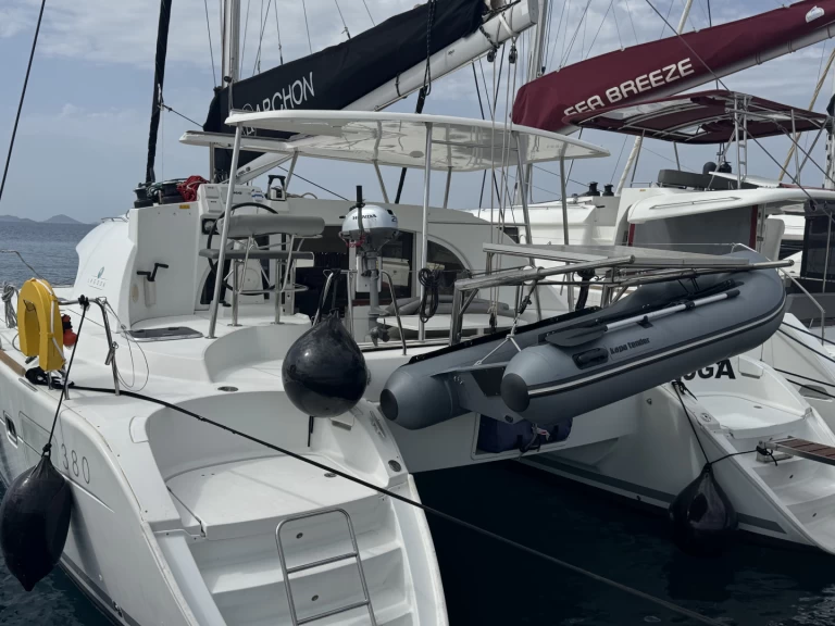 Charter a Lagoon Lagoon 380 S2 in Rhodes (City) on Samboat