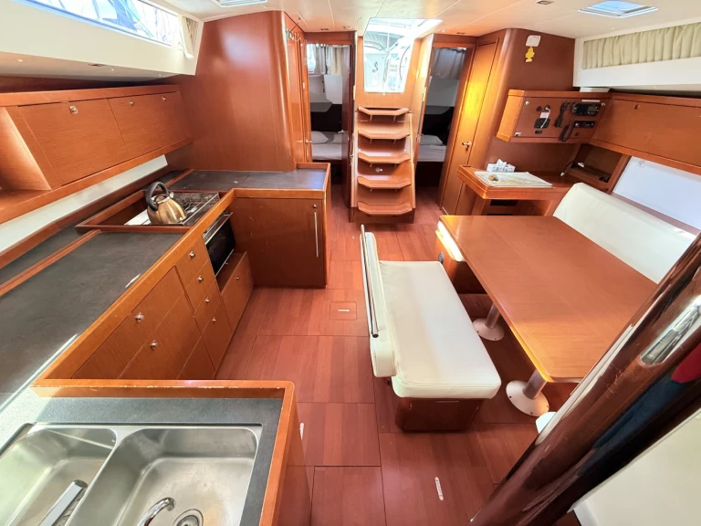 Hire a Bénéteau Oceanis 48 Sukošan