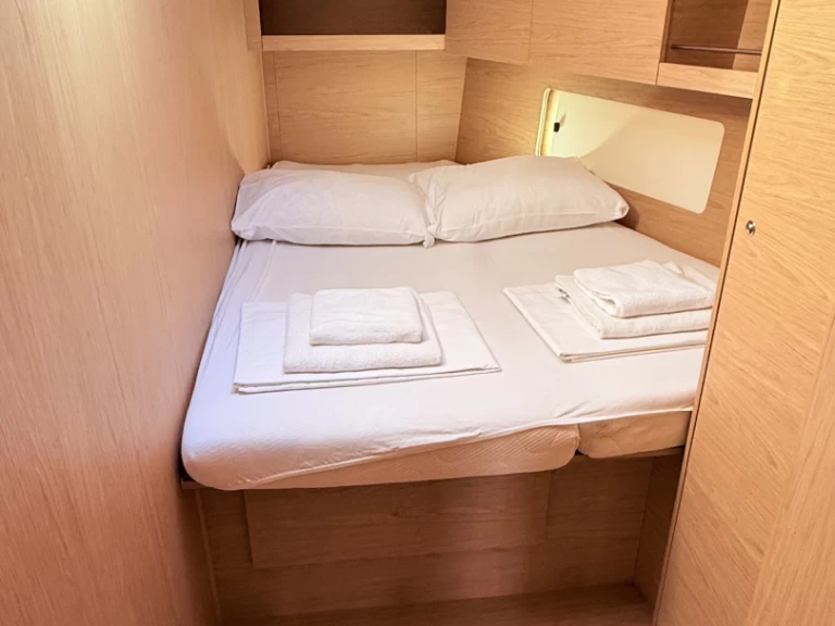 Hire a Bénéteau Oceanis 46.1 Sukošan