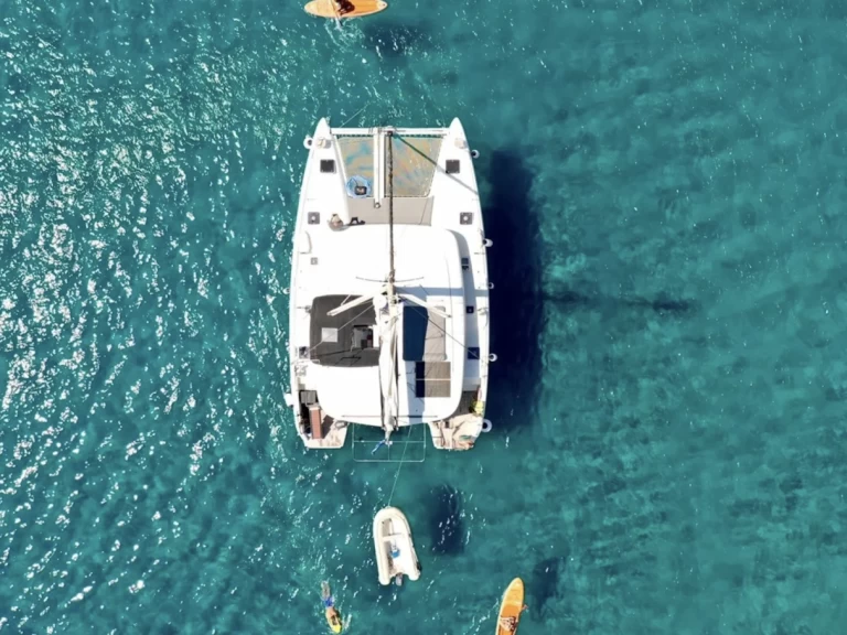 Hire Catamaran with or without skipper Lagoon Palioúri