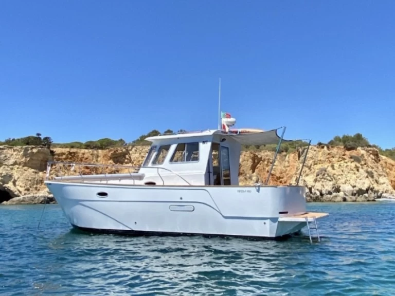 Yacht hire Marina de Portimão cheap 980