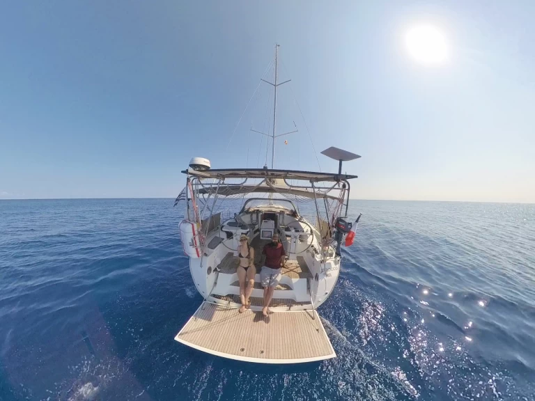 Hire Sailboat with or without skipper Bavaria Gustavia